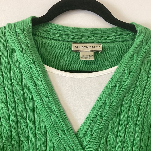 Kelly Green Kable Knit Sweater - Picture 2 of 5